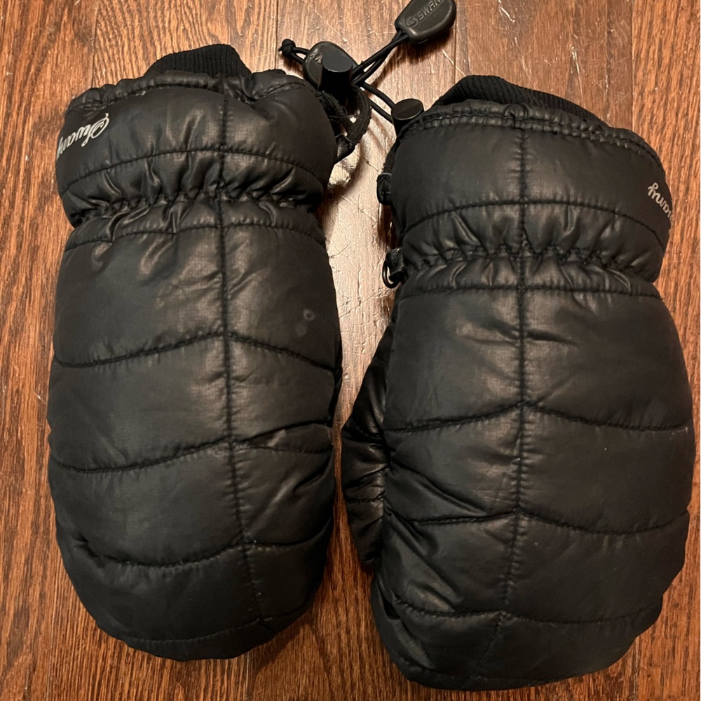 Swany Ladies Size Small Black Down Filled